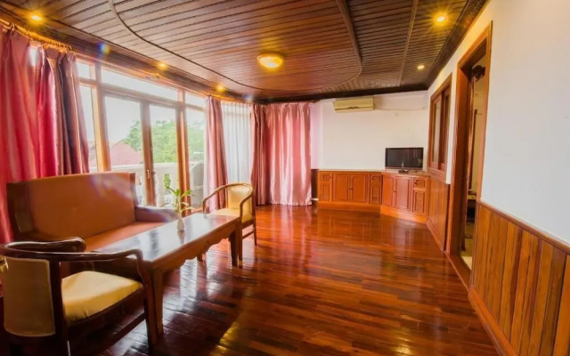 Angkor Year Theme Hotel