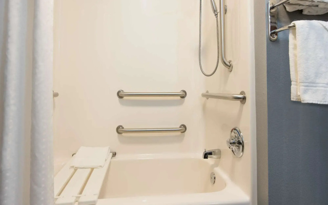 Holiday Inn Express Hotel & Suites Danville by IHG