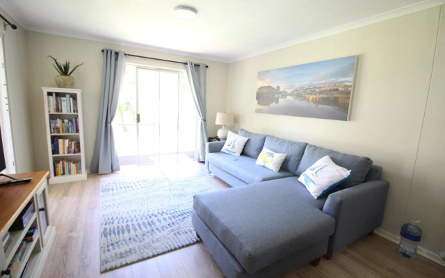 Tamboerskloof 2 bed apartment