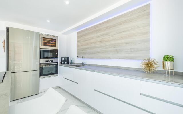 Copacabana Deluxe 1-A Levante Beach