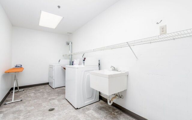 CozySuites Central West End