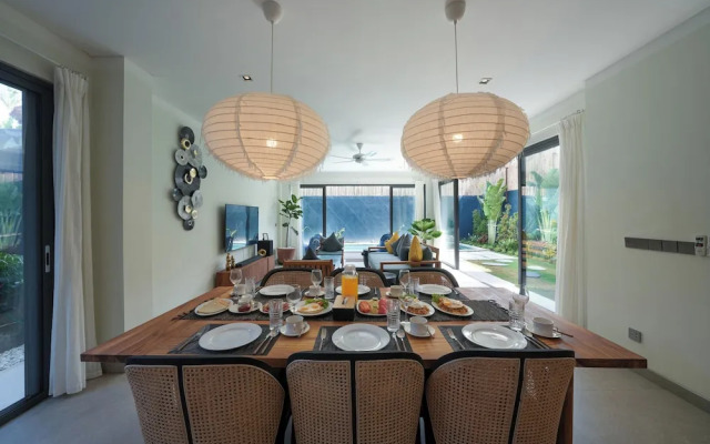 Twin Villas Drupadi 8Br Seminyak