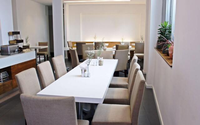 Liberty Hotel Saigon Greenview