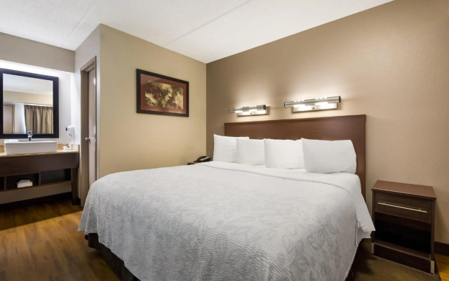 Red Roof Inn PLUS+ Nashville Airport