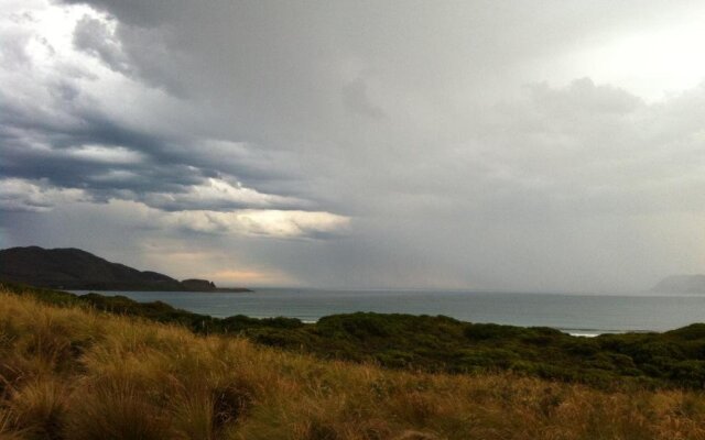 Cloudy Bay Beach House