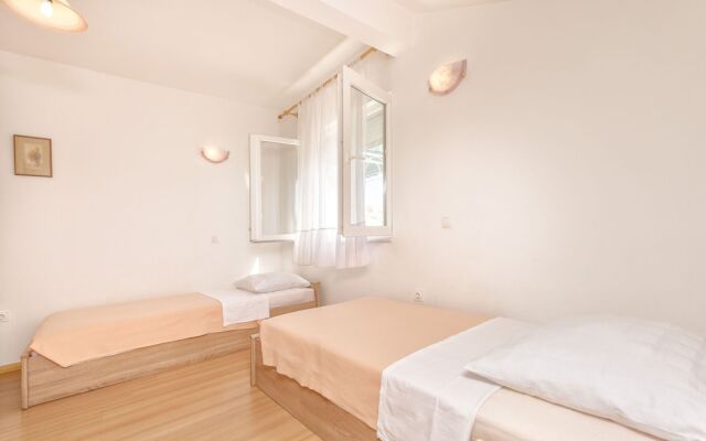 Apartments Mirjana Blue Beach