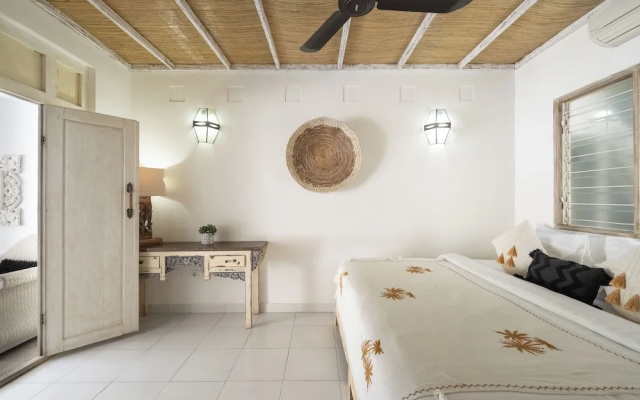 Peacock Bungalow by Pertama Stay – Guest Rooms – Kuta