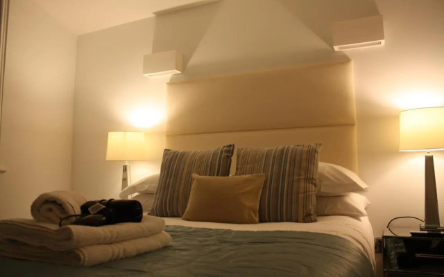 Merchants Place Apartment