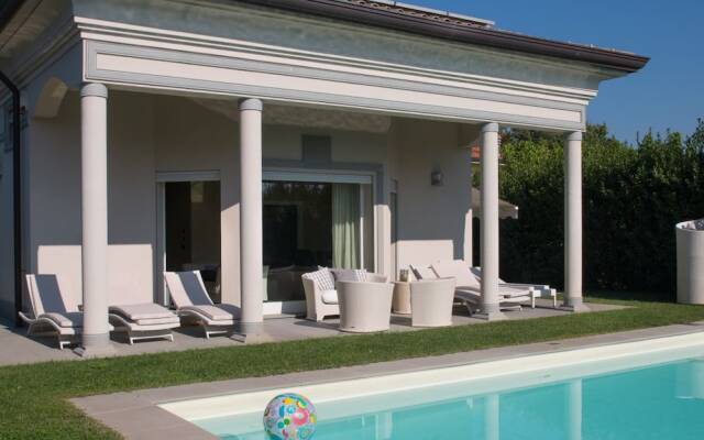 Versilia Sains Souci