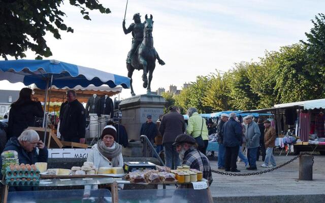 Val Rive - Monet Apartment