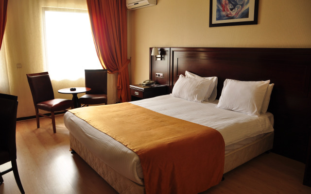 Eser Diamond Hotel & Convention Center