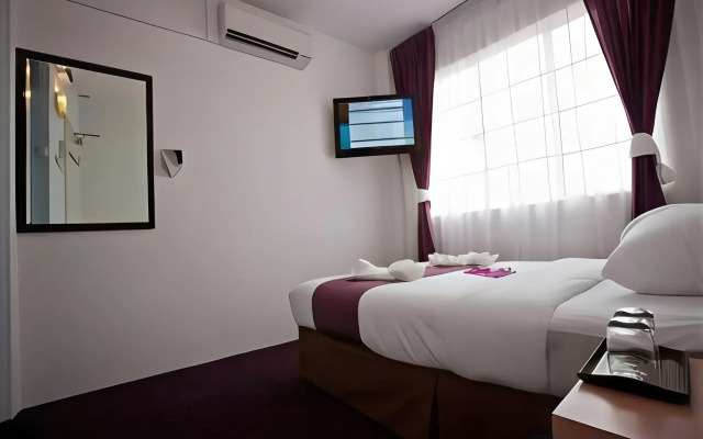 Grand U Hotel (Singapore)