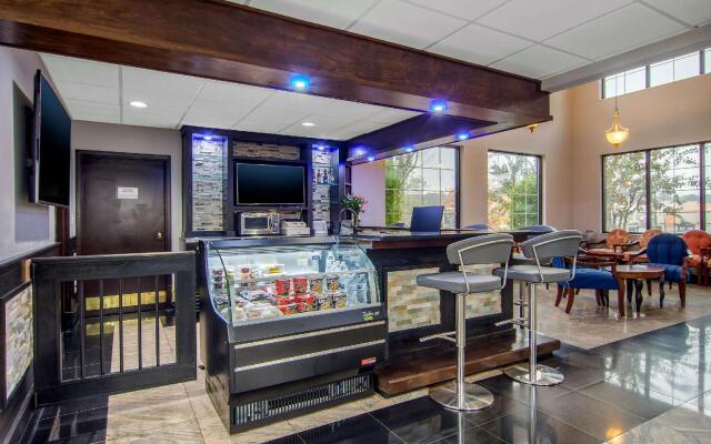 Spark by Hilton Duluth