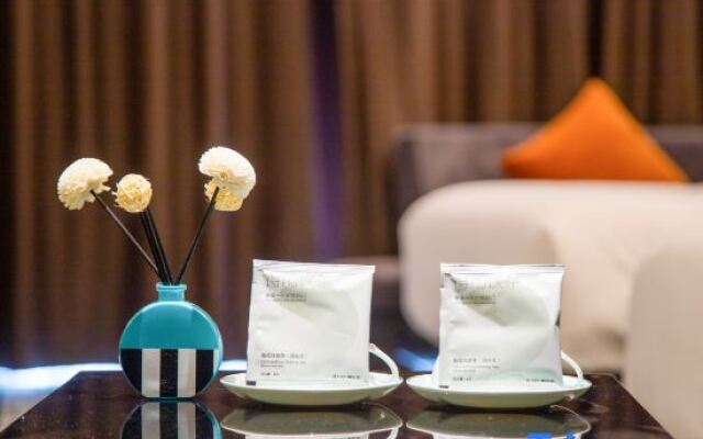 Rezen Select Hotel (Wenshan Dongfeng Road Pedestrian Street)