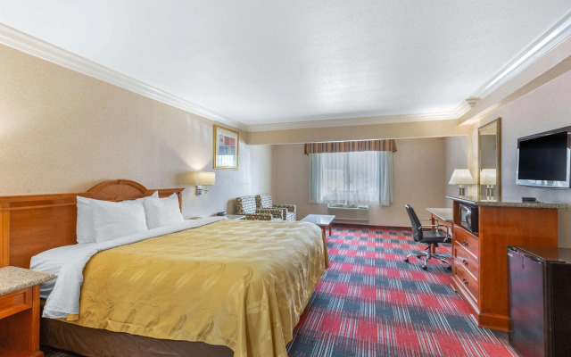 Quality Inn & Suites Oceanside near Camp Pendleton