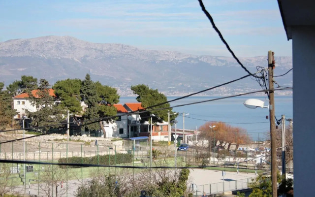 Apartments with a parking space Slatine, Ciovo - 5999