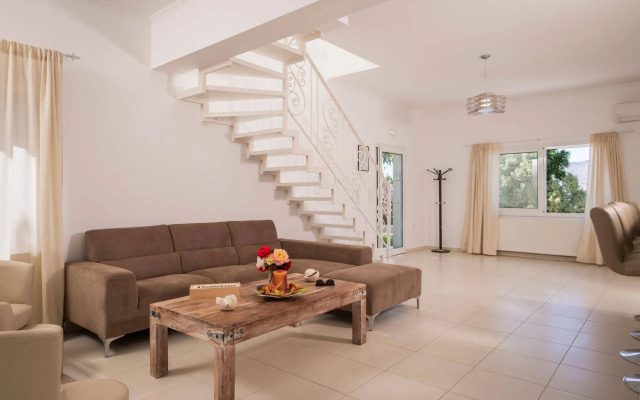 Villa Almyros