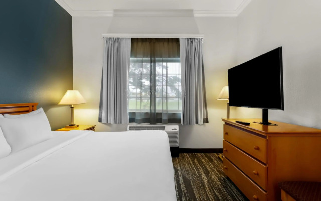 Clarion Suites Anchorage Downtown