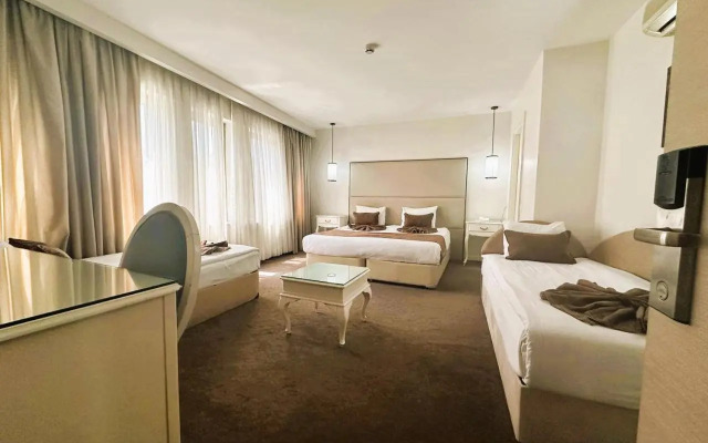 Taximtown Hotel