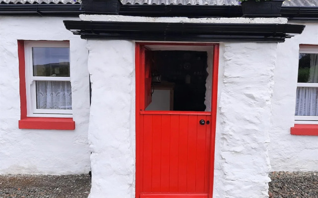 Cherry Tree Cottage - Cosy 19th Century Cottage