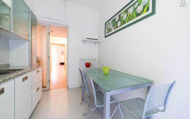 Large Flat With Garden and car Parking