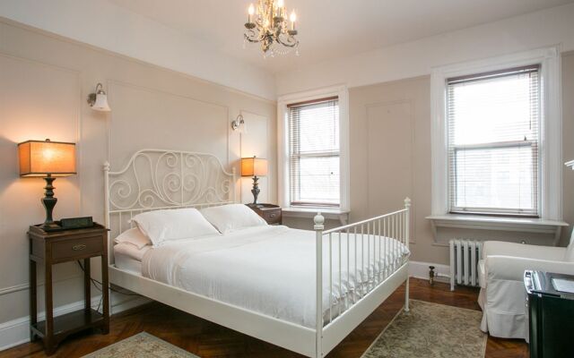 Lefferts Manor Bed and Breakfast