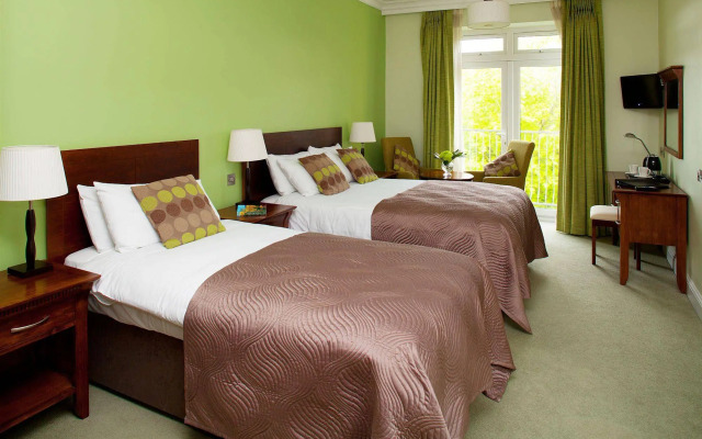 Fernhill House Hotel & Gardens