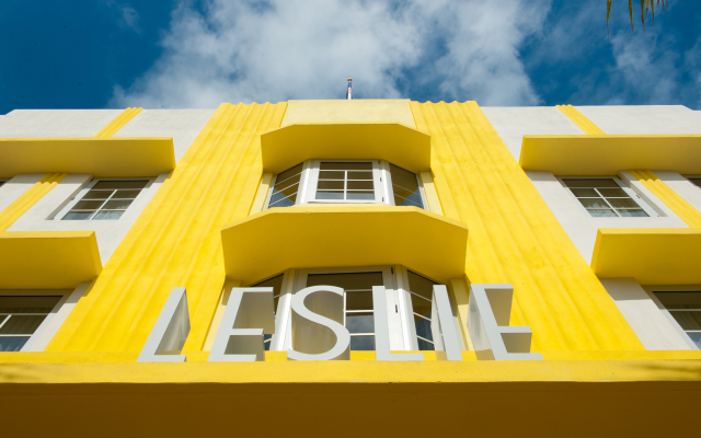 Leslie Hotel Ocean Drive