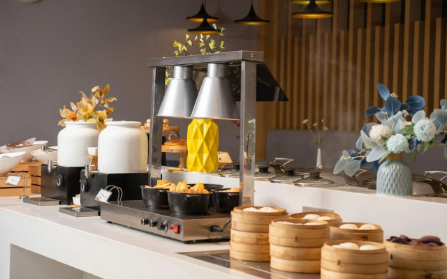 Borrman Hotel Qianjiang Lobster City