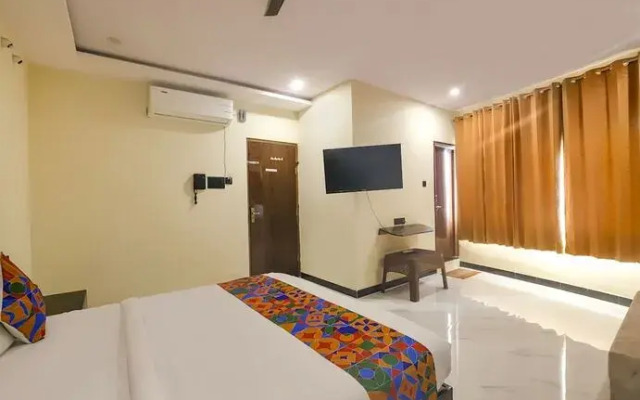 Fabhotel Golden Mist