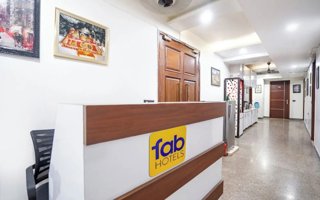 Fabhotel Golden Eye Inn