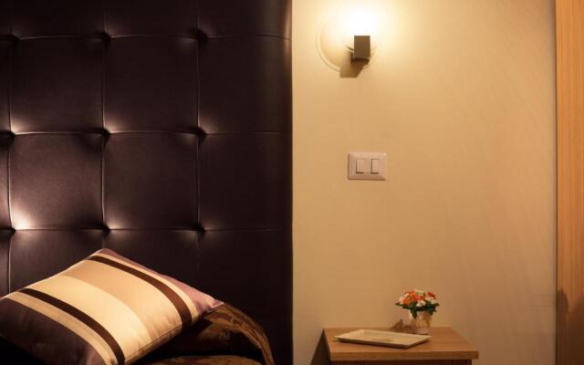 Magenta Collection Cancello