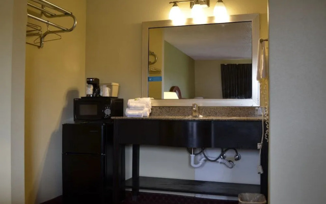 Budget Inn Buffalo Airport