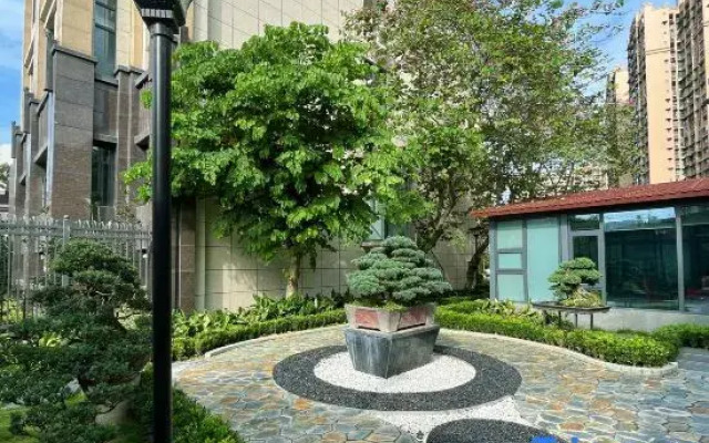Hong Kong Garden Hotel