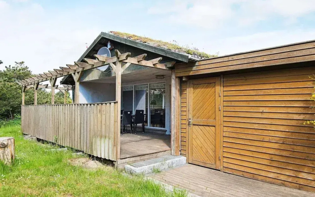 6 Person Holiday Home in Romo