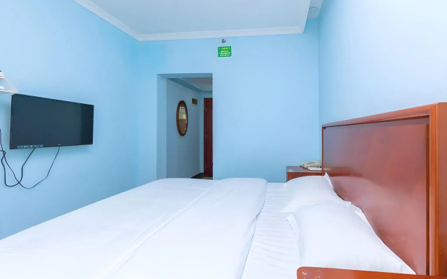 GreenTree Inn Chongqing Shiqiaopu Computer City Light Rail Stine Express Hotel