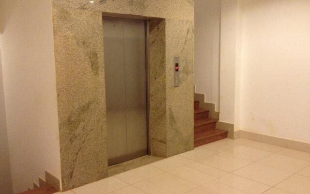 Ratanak Phnom Svay Hotel