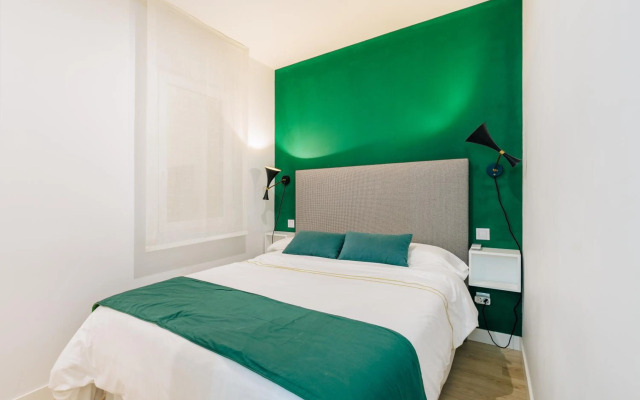 Madrid center 2 bedrooms quiet apartment