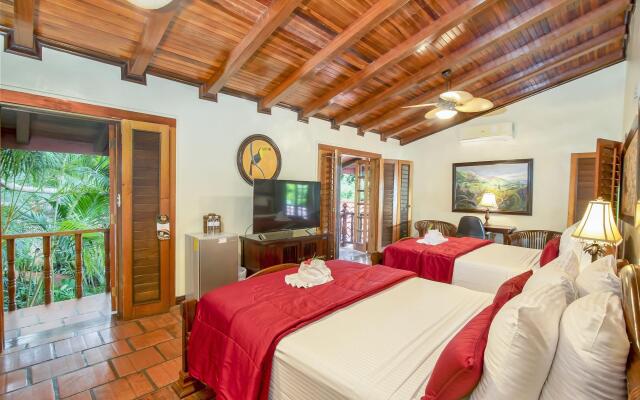 Hotel Villas Lirio