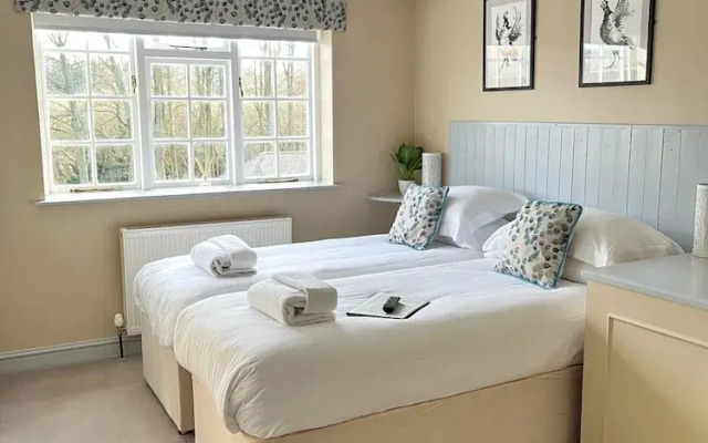 Watership Down Inn