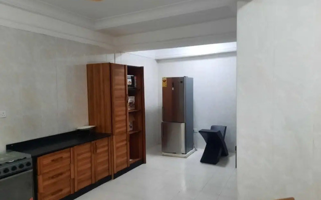Efua Anoah Hotel & Apartment
