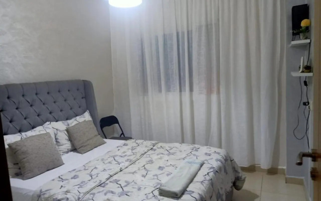 studio de luxe meublé avec Parking