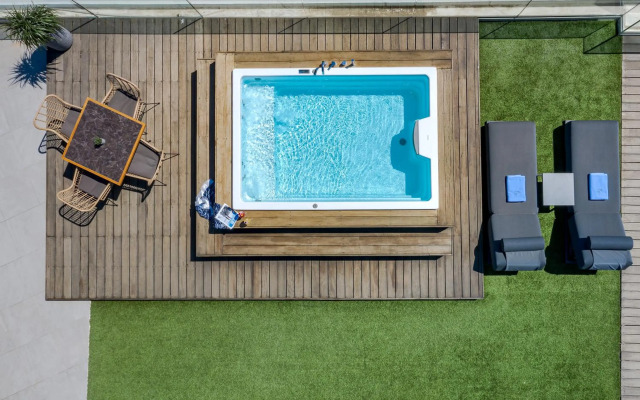 Glyfada Riviera Hotel