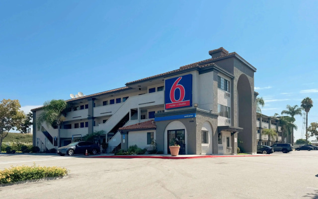 Studio 6 Suites – Bellflower, Ca  - Los Angeles