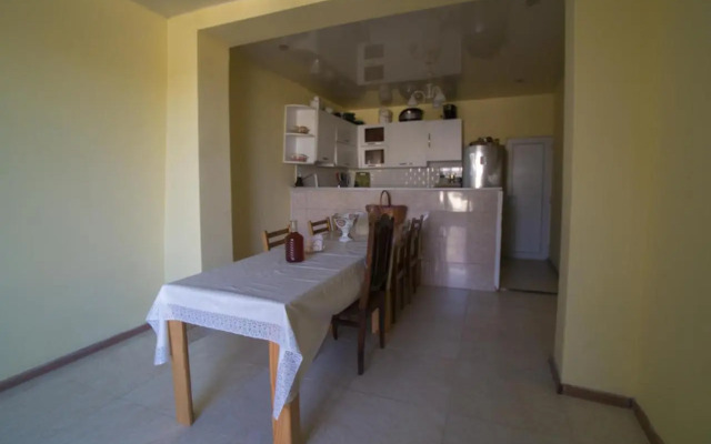Guest house Na Avaliani