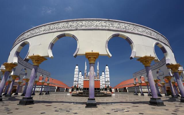 RedDoorz Plus near Java Mall Semarang