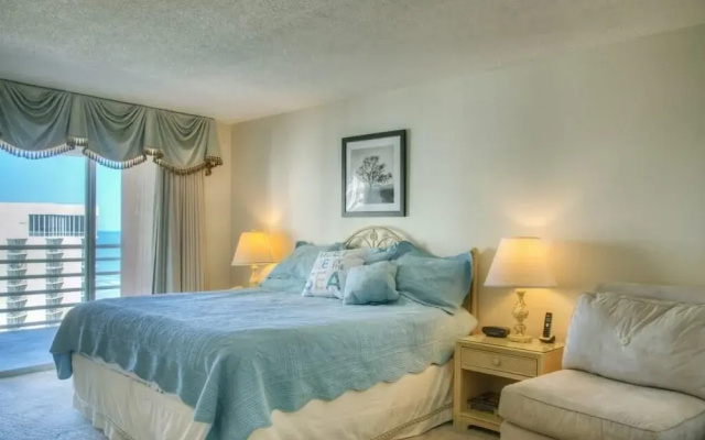 Comfortable/spacious Villa at Kingston Plantation