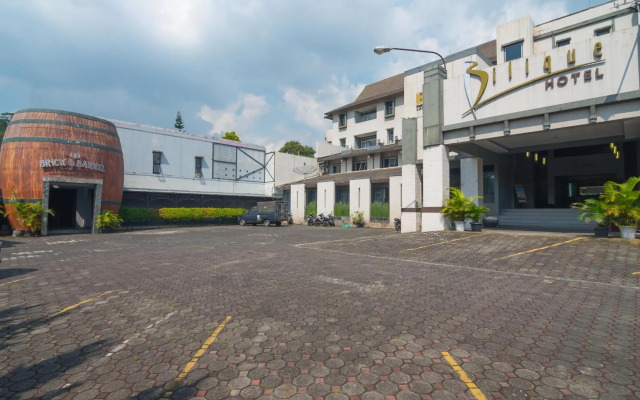 RedDoorz Plus near Kampung Gajah 3