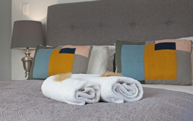 Polana Court 12 by CTHA