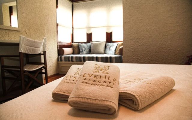 Zevkliler Alacati Boutique Hotel & Fine Dining